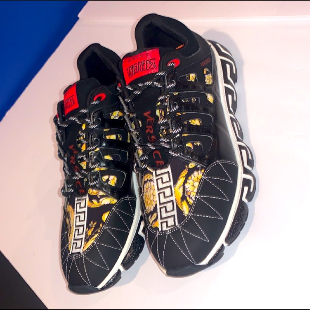 Versace trigreca Size 11 Authentic